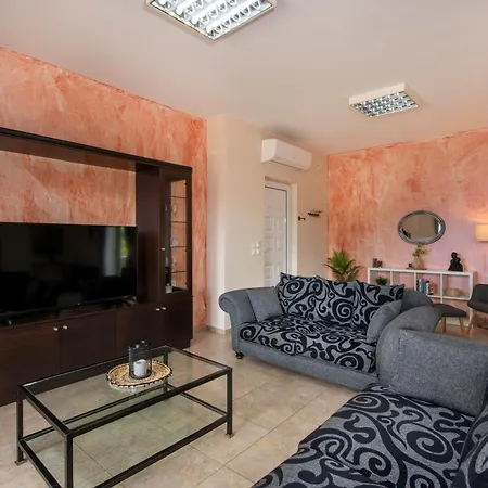 Apartment Valia's House *